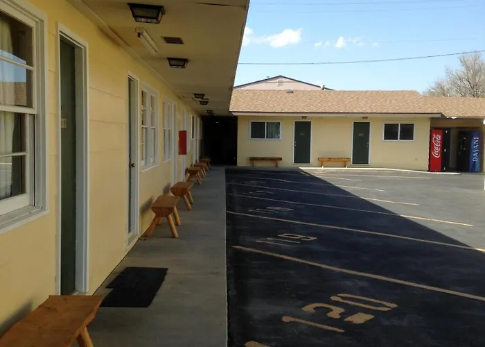 A Western Rose Motel Cody